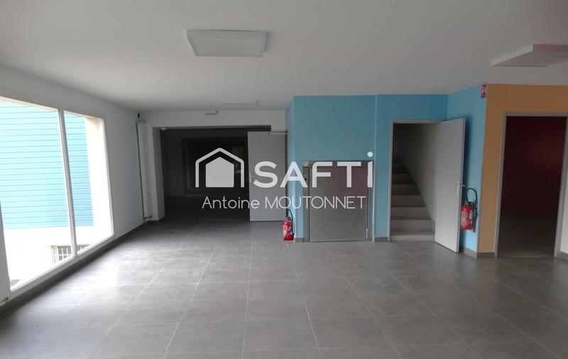 Local commercial - 932 m² - 30 pièces