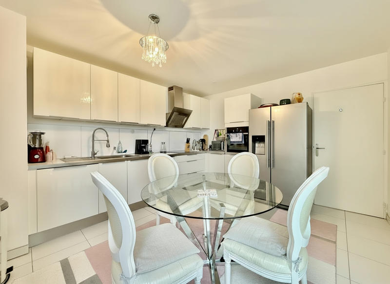 Appartement - 81 m² - 4 pièces