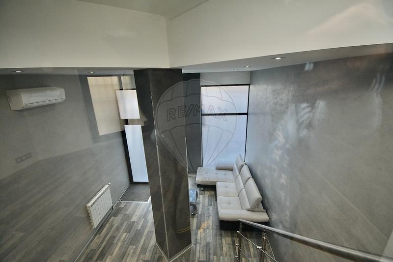 Local commercial - 52 m² - 2 pièces