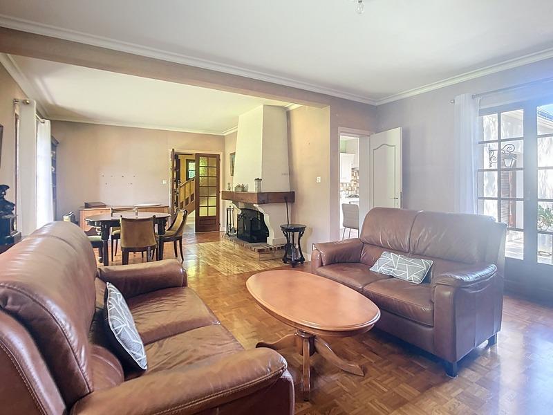 Maison - 179 m² - 6 pièces