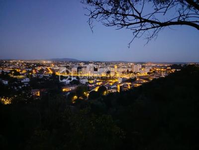 Propriété - 75 m² - 4 pièces