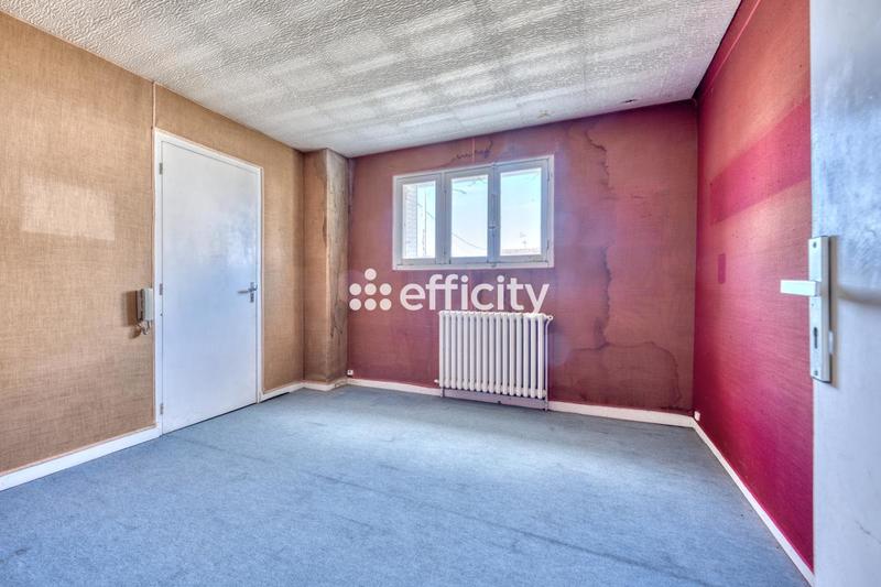 Pavillon - 180 m² - 8 pièces