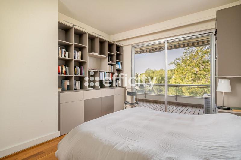 Appartement - 230 m² - 6 pièces