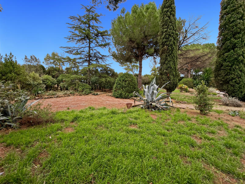 Terrain - 635 m²