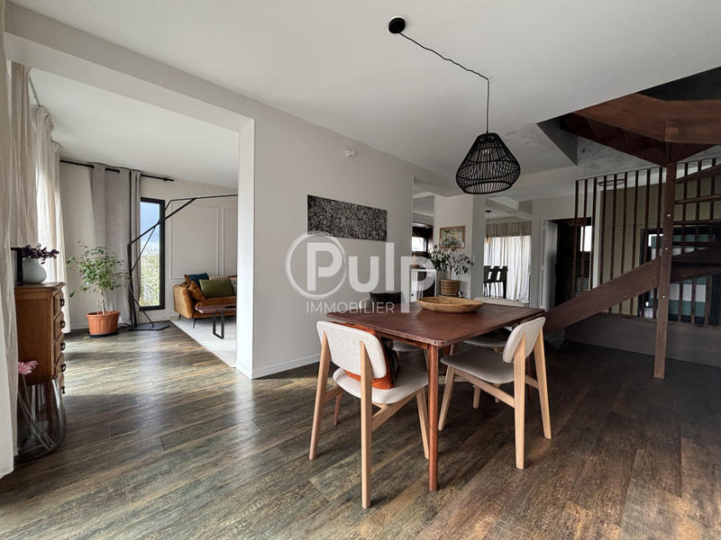 Maison - 134 m² - 7 pièces