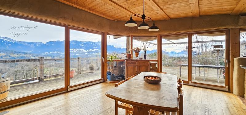 Maison - 161 m² - 7 pièces