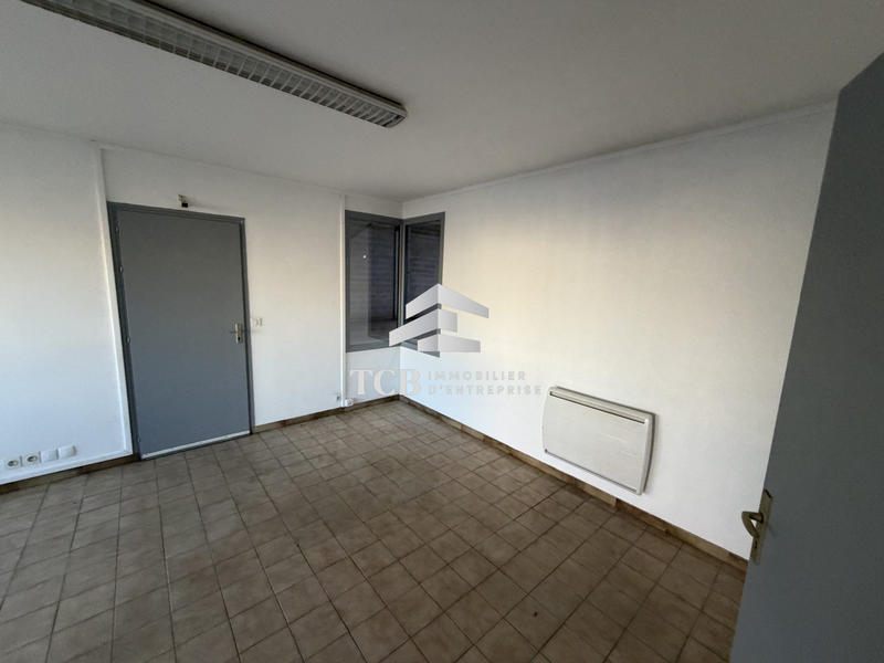 Local d'activités - 620 m²