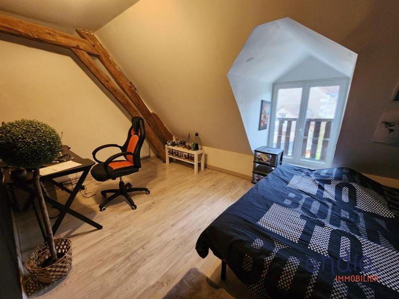 Maison - 230 m² - 12 pièces