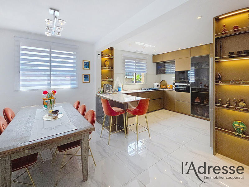 Villa - 130 m² - 6 pièces