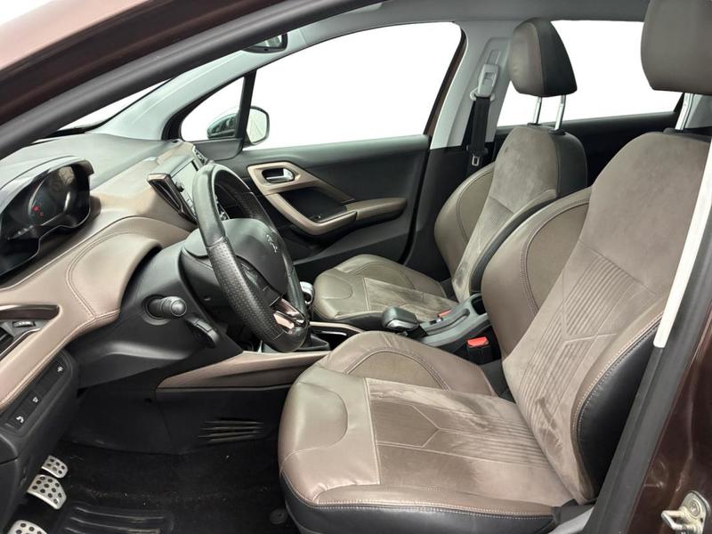 Peugeot 2008 1.6 e-HDi 115ch Fap Bvm6 Féline Cuivre