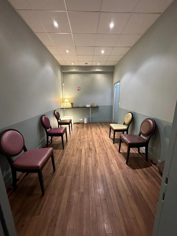 Local commercial - 401 m²