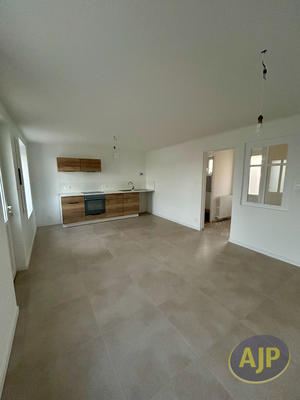 Maison - 60 m² - 3 pièces