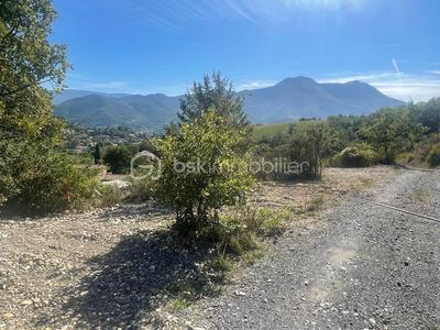 Terrain - 1 570 m²