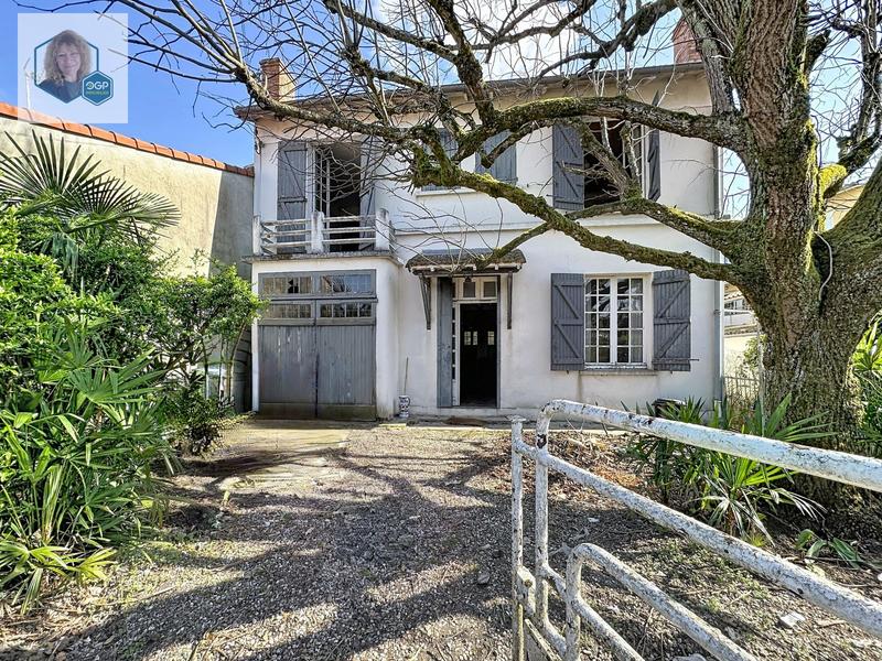 Maison ancienne - 186 m² - 5 pièces