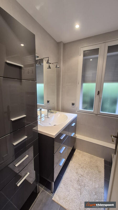 Maison - 170 m² - 6 pièces