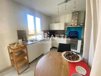 Maison - 99 m² - 5 pièces