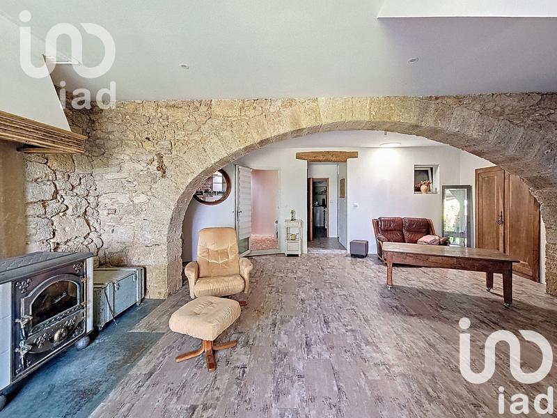 Maison - 196 m² - 5 pièces