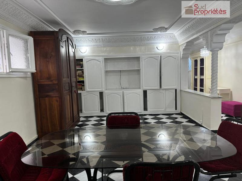 Villa - 400 m² - 12 pièces