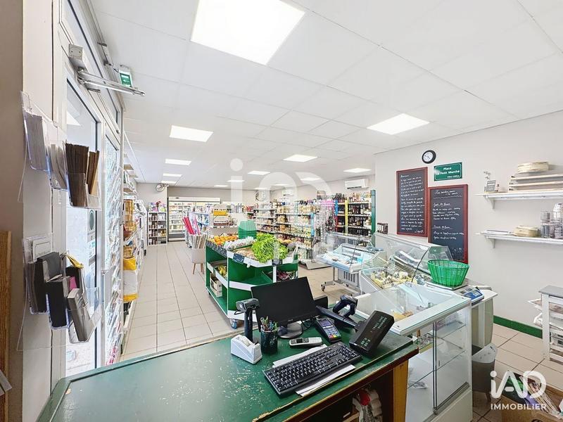 Local commercial - 104 m² - 5 pièces