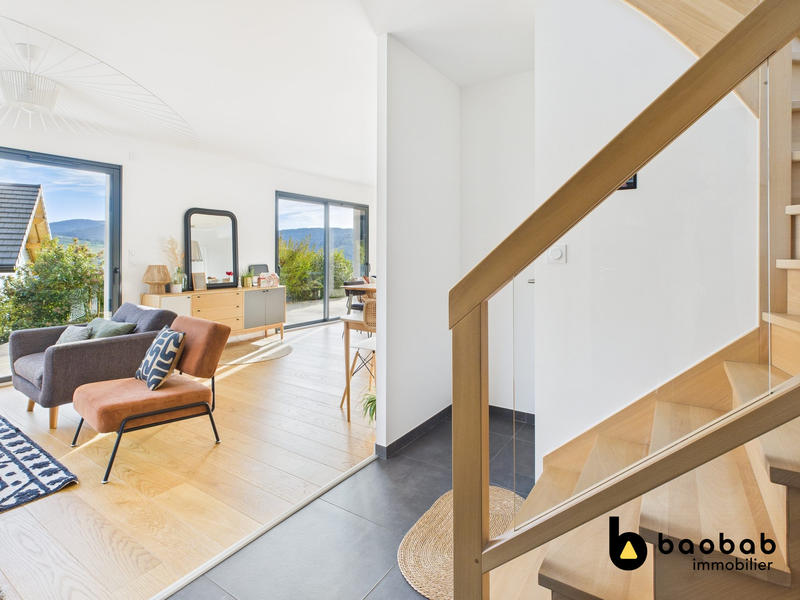 Maison - 122 m² - 4 pièces