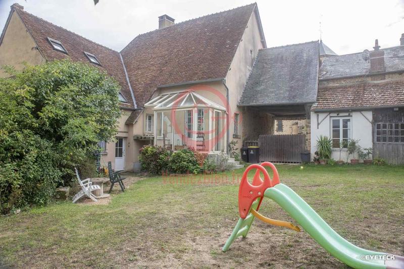 Maison ancienne - 230 m² - 6 pièces