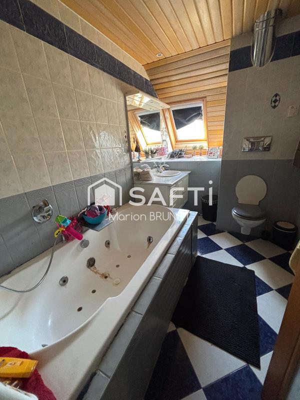 Maison - 175 m² - 9 pièces