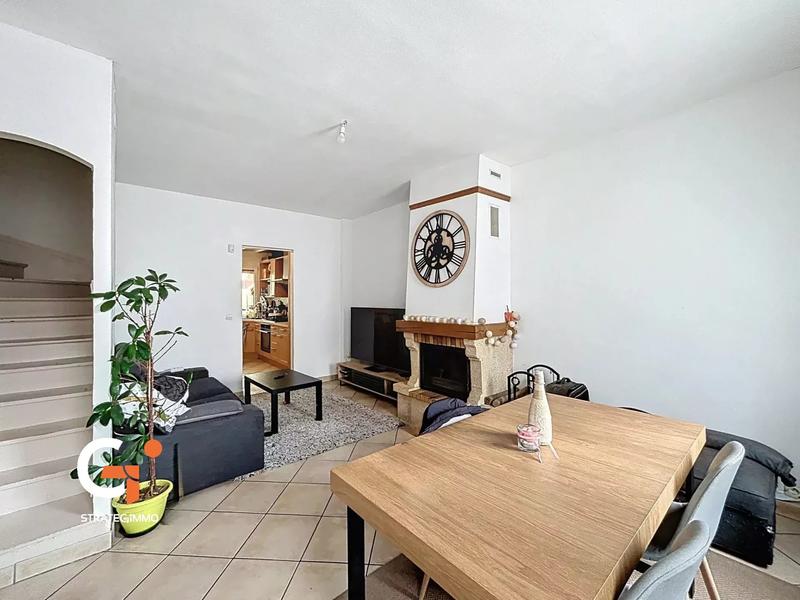 Maison - 80 m² - 5 pièces