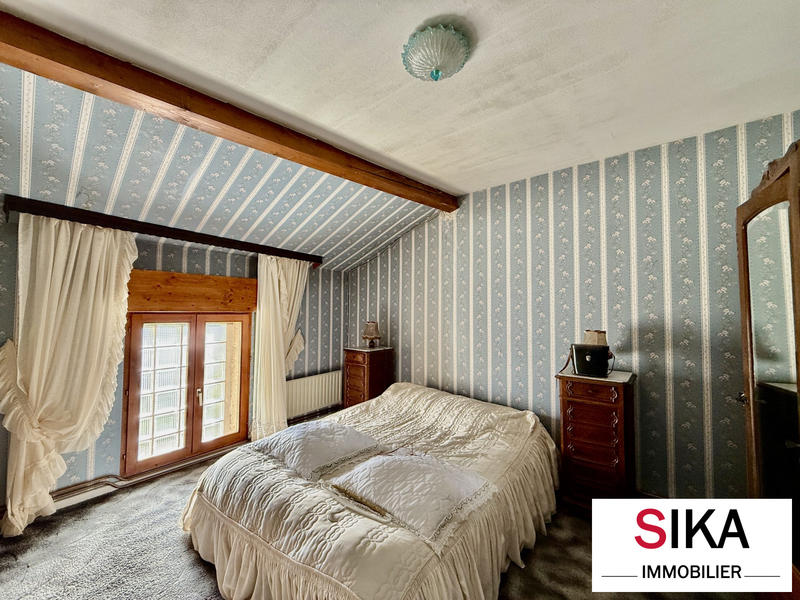 Maison traditionnelle - 154 m² - 7 pièces