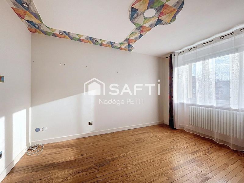 Maison - 135 m² - 7 pièces