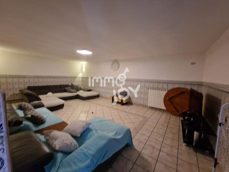 Maison de village - 200 m² - 6 pièces