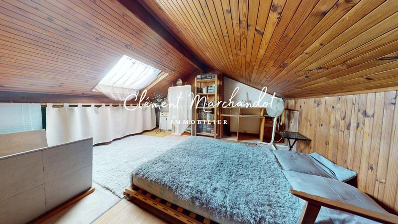 Appartement - 90 m² - 4 pièces