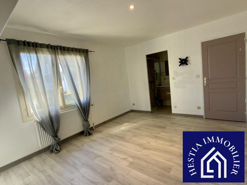 Maison - 205 m² - 9 pièces