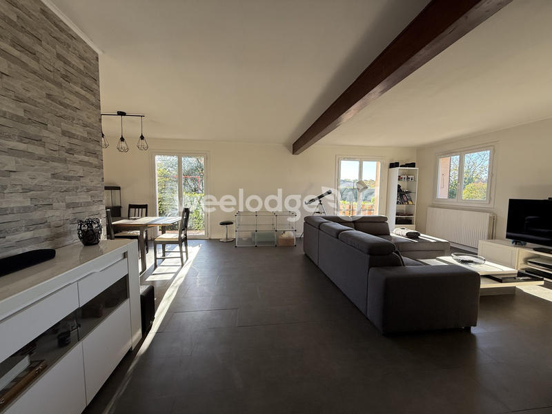 Maison - 147 m² - 6 pièces