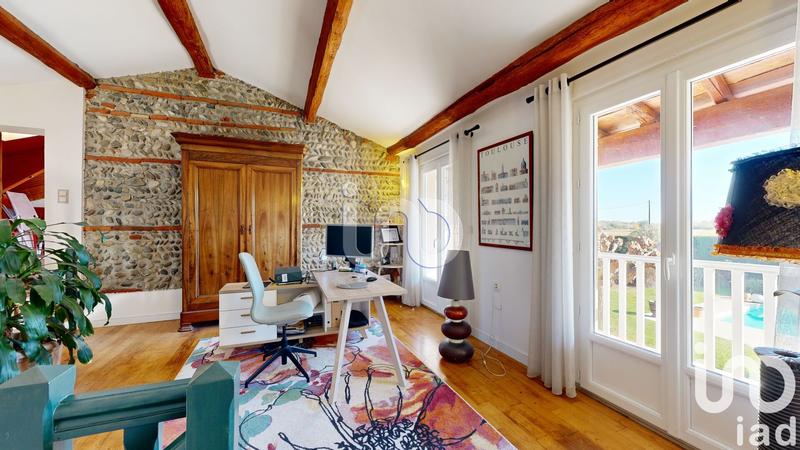 Maison - 242 m² - 6 pièces