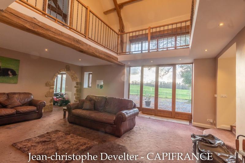 Propriété - 270 m² - 8 pièces