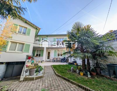 Maison - 100 m² - 4 pièces