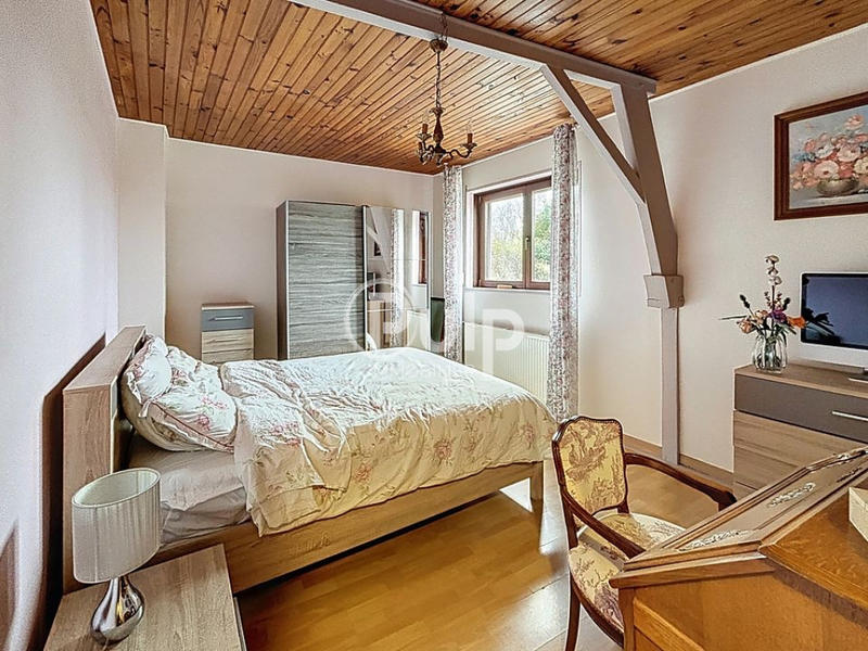 Maison - 80 m² - 5 pièces