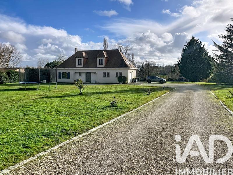 Maison - 186 m² - 7 pièces