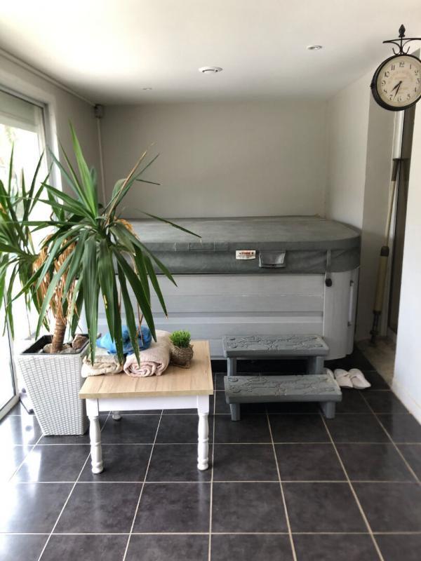 Maison - 338 m² - 10 pièces