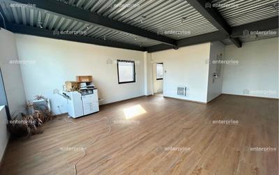 Local d'activité / Entrepôt - 307 m²