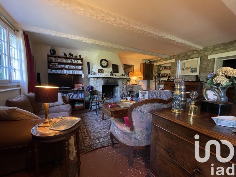 Maison - 275 m² - 11 pièces