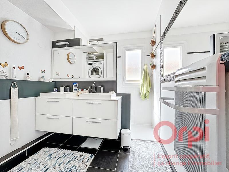 Appartement - 75 m² - 3 pièces