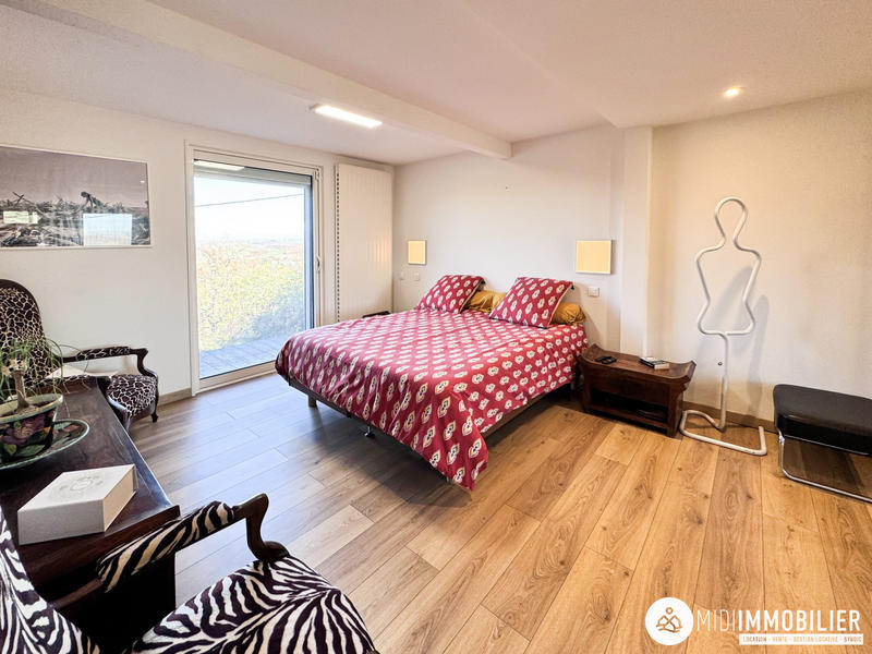 Maison - 222 m² - 4 pièces