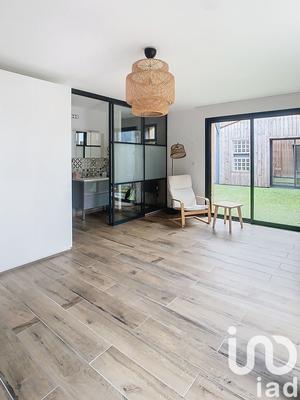 Maison - 258 m² - 7 pièces