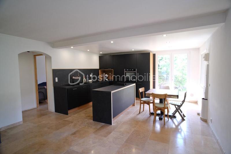 Maison - 75 m² - 3 pièces