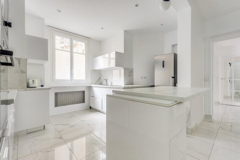 Appartement - 279 m² - 8 pièces