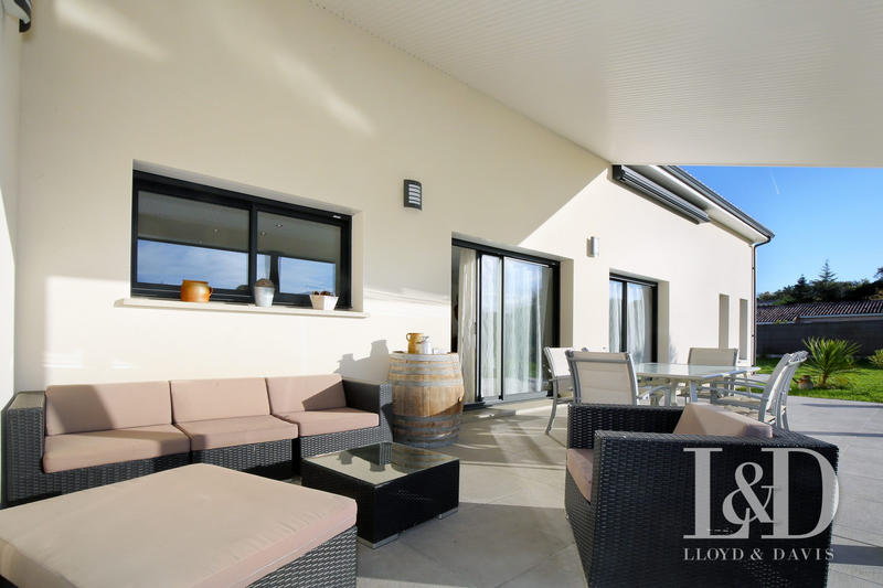 Villa - 178 m² - 6 pièces