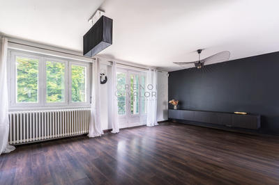 Maison - 168 m² - 9 pièces