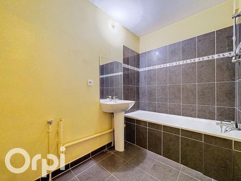 Appartement - 84 m² - 4 pièces