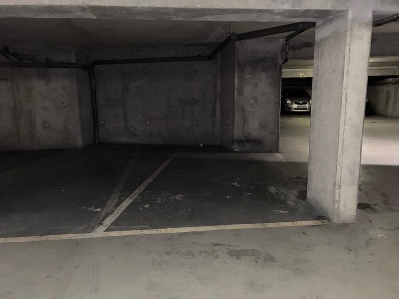 Parking / Garage - 149 m²